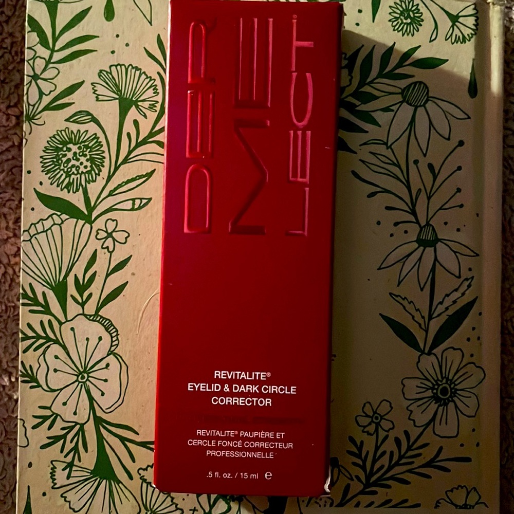 Dermelect Revitalite eyelid and dark circle corrector